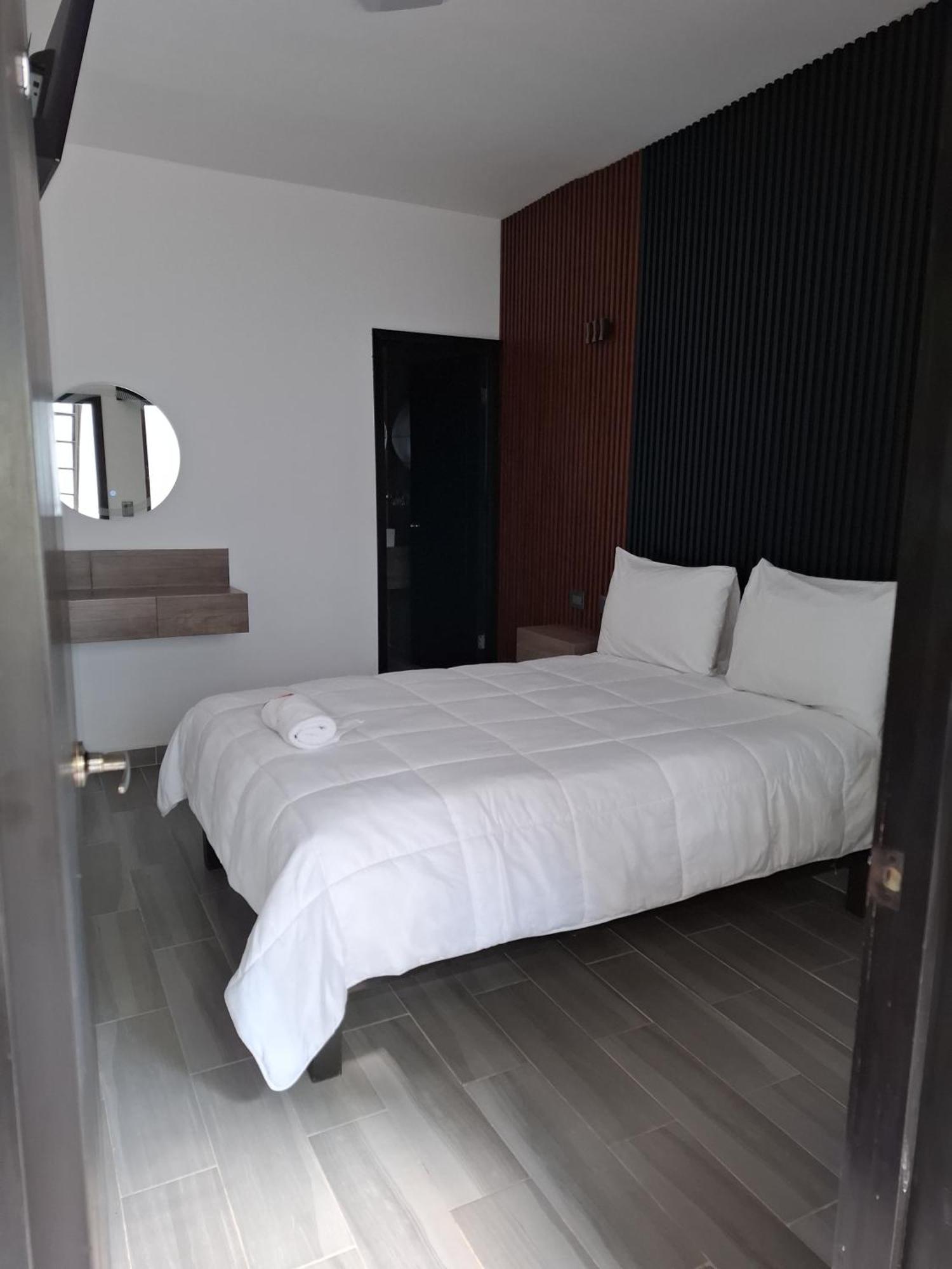 Hotel Sevilla Palenque Eksteriør billede